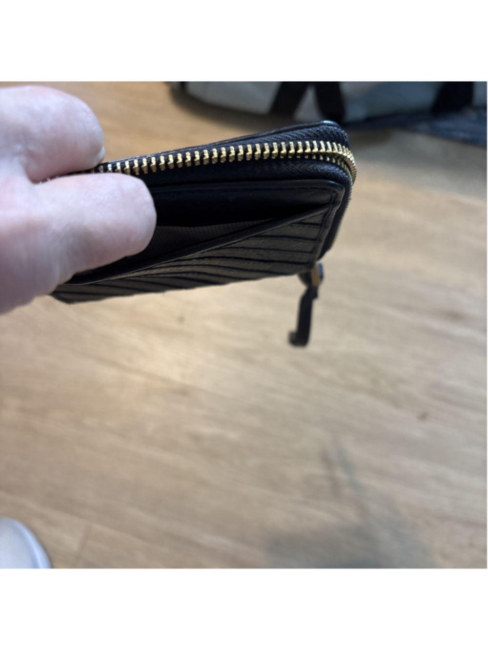 Margot New York Black Leather Wristlet Wallet. Very Clean! - Picture 9 of 9